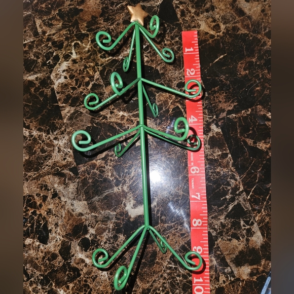 Metal spiral mini ornament tree - Picture 3 of 4